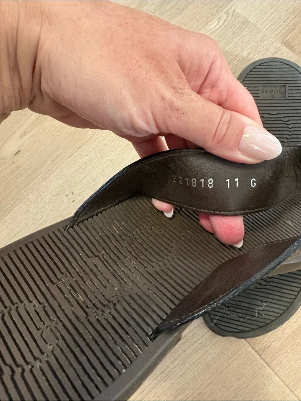 Men's Brown Gucci Flip Flops